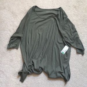 Catherine’s 3/4 olive green shirt